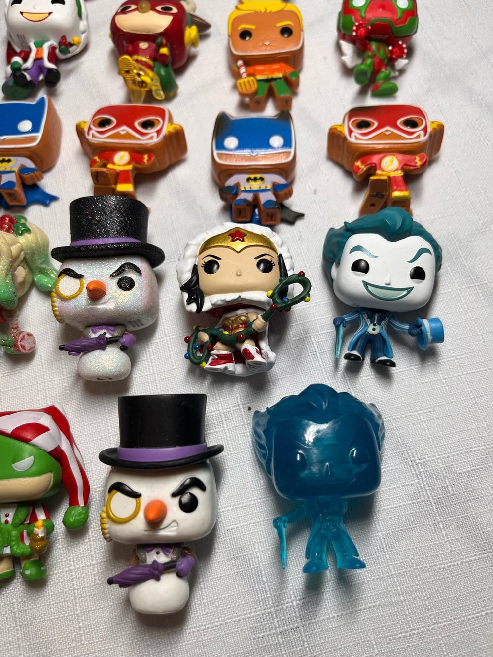 Funko DC & Holiday Mini Figure Lot
2023 DC Super Heroes
Collectible - Picture 10 of 11